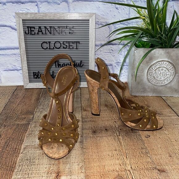 Gucci Women's Jacquelyne Studs Suede Platform Sandal - Picture 2 of 16